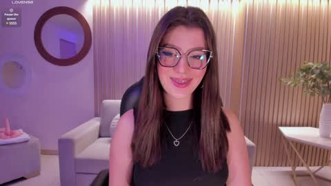 Snapshot of amberfarrell chatting on 3, 2, 2025 Amber online show from 3, 2, 2025