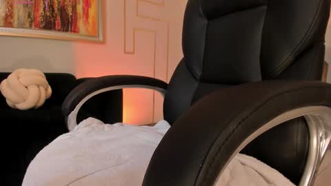 Snapshot of amberfarrell chatting on 30, 10, 2025 Amber online show from 30, 10, 2025