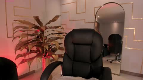 Snapshot of amberfarrell chatting on 31, 10, 2025 Amber online show from 31, 10, 2025