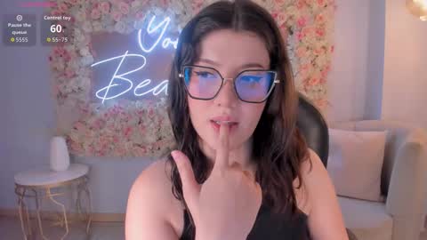 Snapshot of amberfarrell chatting on 8, 3, 2026 Amber online show from 8, 3, 2026