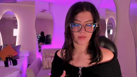 Snapshot of amberfarrell chatting on 4, 4, 2026 Amber online show from 4, 4, 2026