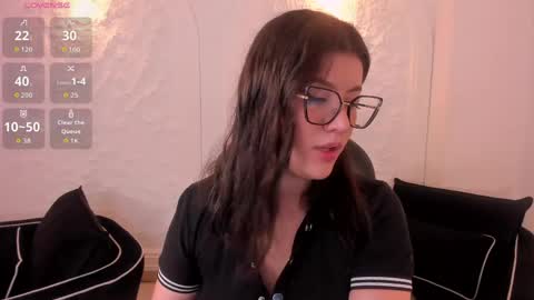 Snapshot of amberfarrell chatting on 13, 4, 2026 Amber online show from 13, 4, 2026