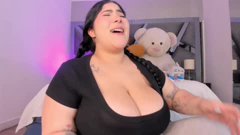 Snapshot of amberinihoffman chatting on 18, 10, 2025 Amber  online show from 18, 10, 2025