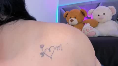 Snapshot of amberinihoffman chatting on 10, 11, 2025 Amber online show from 10, 11, 2025