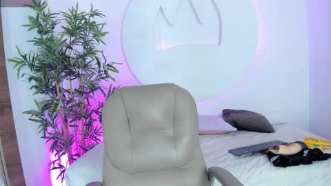 Snapshot of amberjoymilf chatting on 25, 3, 2026 Amber online show from 25, 3, 2026