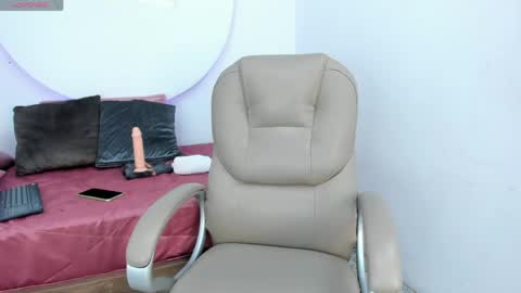 Snapshot of amberjoymilf chatting on 16, 4, 2026 Amber online show from 16, 4, 2026