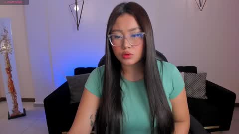 Snapshot of amberlewis_ chatting on 23, 2, 2025 Amber online show from 23, 2, 2025