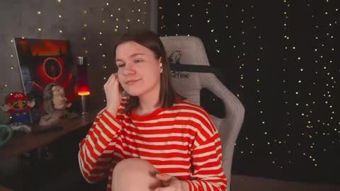 Snapshot of amberlyyy chatting on 16, 4, 2026 my name is Sonya but you can call me your favorite girl 3 online show from 16, 4, 2026