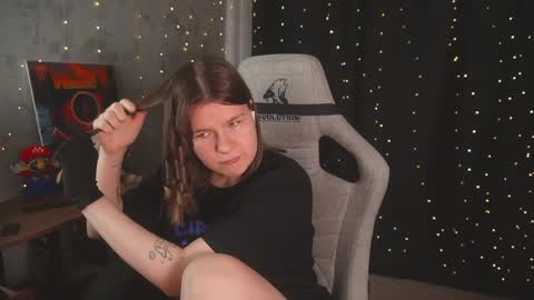 Snapshot of amberlyyy chatting on 30, 4, 2026 my name is Sonya but you can call me your favorite girl 3 online show from 30, 4, 2026