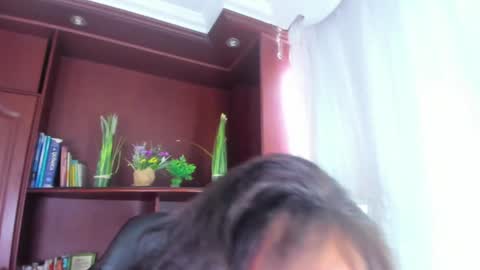 Snapshot of ambernix chatting on 9, 12, 2024 online show from 9, 12, 2024