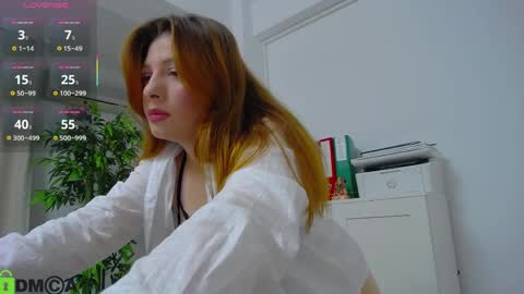 AmberRosewood online show from 9, 4, 2026