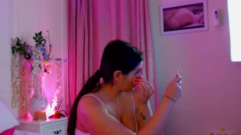 Amberseyes online show from 11, 5, 2026