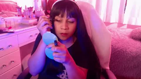 Amber  online show from 7, 3, 2025