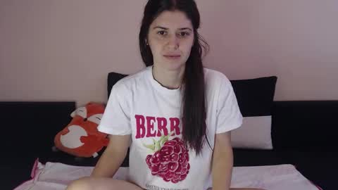 Snapshot of ambersweetiee chatting on 13, 10, 2025 Amber online show from 13, 10, 2025