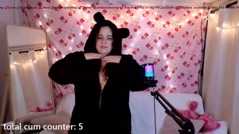 Snapshot of amberxoxhoney chatting on 28, 2, 2025 Amber Honey online show from 28, 2, 2025