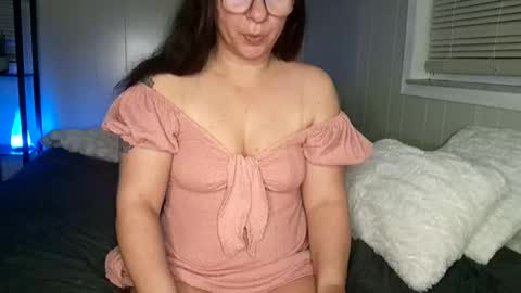 Snapshot of amberxoxo24 chatting on 6, 2, 2025 amberxoxo24 online show from 6, 2, 2025