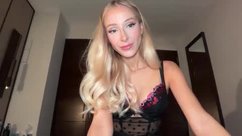 Ambre online show from 4, 3, 2026