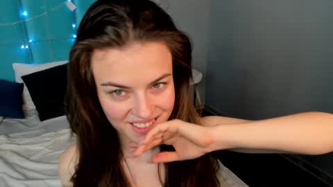 Snapshot of ameli_lorans chatting on 8, 2, 2025 Ameli Lorans online show from 8, 2, 2025