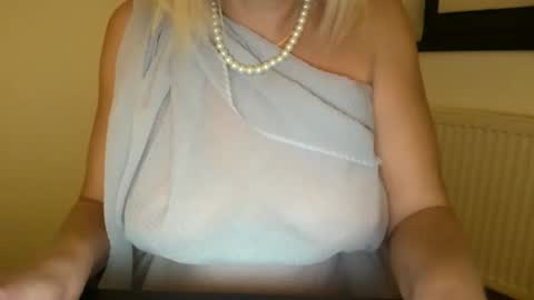 Beatrice online show from 26, 11, 2025