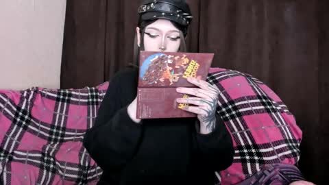 Amelia online show from 8, 4, 2026