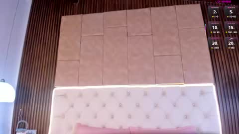 Snapshot of amelia_rossetti chatting on 8, 7, 2026 amelia rossetti online show from 8, 7, 2026