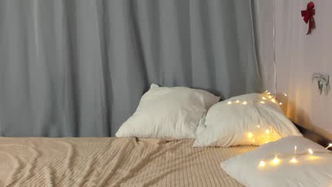 Snapshot of amelia_skyy chatting on 29, 10, 2025 Anna online show from 29, 10, 2025