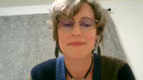 Snapshot of ameliaishka chatting on 5, 10, 2025 Ameliaishka online show from 5, 10, 2025