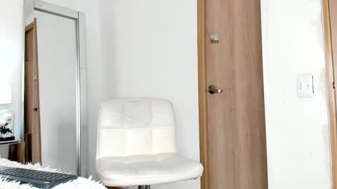 Ameliajones online show from 4, 12, 2024