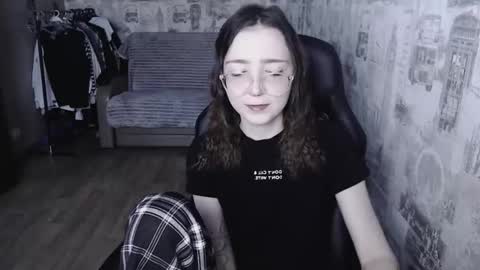 Amelia online show from 5, 1, 2025