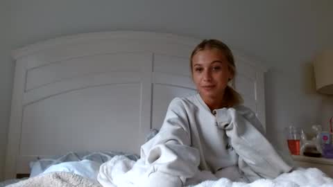Amelia Lombardi online show from 11, 6, 2026