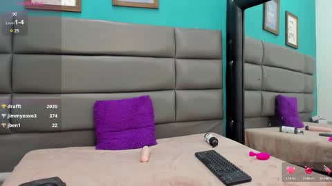 Snapshot of ameliamartinez_ chatting on 15, 1, 2025 Amelia online show from 15, 1, 2025