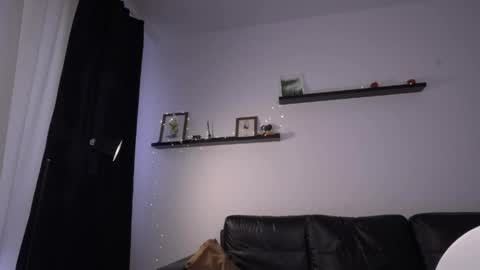 Snapshot of ameliamber0 chatting on 16, 4, 2026 Amelia online show from 16, 4, 2026