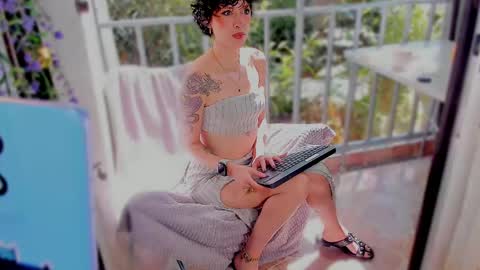 Amelianaughty  online show from 20, 5, 2026