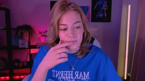 ameliarosaline online show from 13, 5, 2026