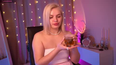  Amelia  online show from 7, 3, 2026