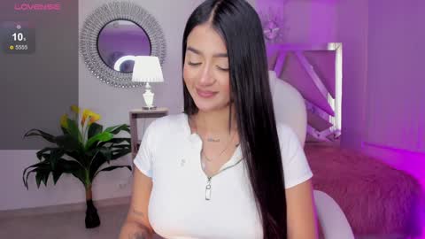 Snapshot of amelie_jhons chatting on 13, 12, 2024 Amelie Jons online show from 13, 12, 2024