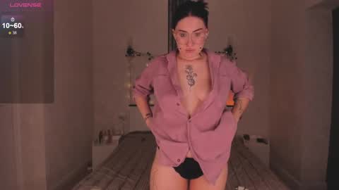 Snapshot of ameliya_sun chatting on 24, 2, 2025 Aylin online show from 24, 2, 2025
