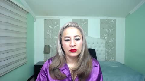Amell Thomson online show from 12, 12, 2024