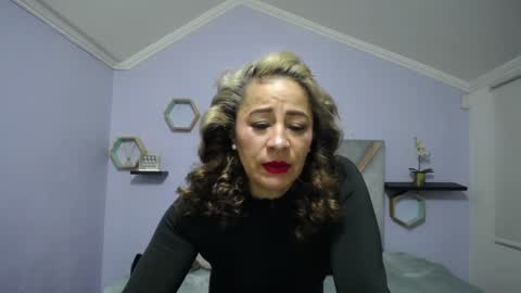 Amell Thomson online show from 19, 12, 2024