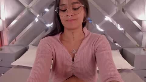 amelli_colette online show from 21, 9, 2025