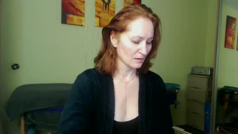 Snapshot of amelly777 chatting on 17, 2, 2025 amelly777 online show from 17, 2, 2025