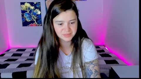 amellymillyy online show from 22, 9, 2025