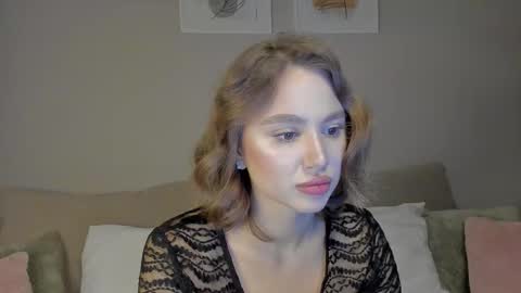 Snapshot of amelydoll18 chatting on 22, 9, 2025 Stefa online show from 22, 9, 2025