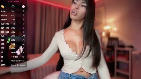 Snapshot of amethyst_ts chatting on 29, 6, 2026 AMETHYST look at my BIO online show from 29, 6, 2026