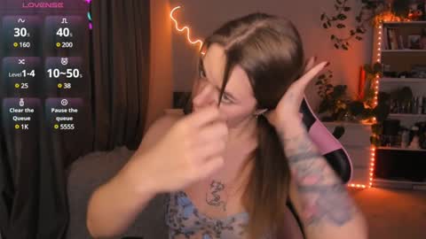 Snapshot of ami_amour_ chatting on 10, 12, 2024 Hi-hi I am Kate welcome to my sexy room online show from 10, 12, 2024