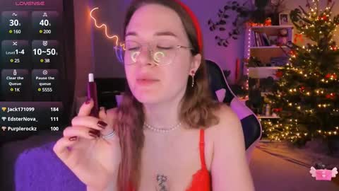 Snapshot of ami_amour_ chatting on 24, 12, 2024 Hi-hi I am Kate welcome to my sexy room online show from 24, 12, 2024