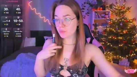 Snapshot of ami_amour_ chatting on 12, 1, 2025 Hi-hi I am Kate welcome to my sexy room online show from 12, 1, 2025