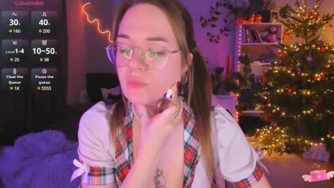 Snapshot of ami_amour_ chatting on 14, 1, 2025 Hi-hi I am Kate welcome to my sexy room online show from 14, 1, 2025