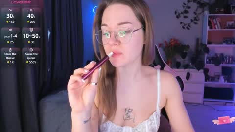 Snapshot of ami_amour_ chatting on 9, 2, 2025 Hi-hi I am Kate welcome to my sexy room online show from 9, 2, 2025