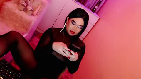 Queen Mireska online show from 15, 1, 2025